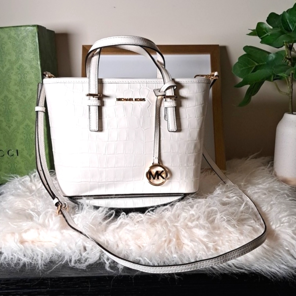Michael Kors Jet Set Travel Croc Embossed EUC
